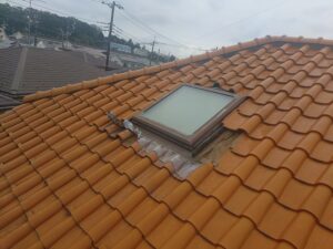 瓦屋根の天窓