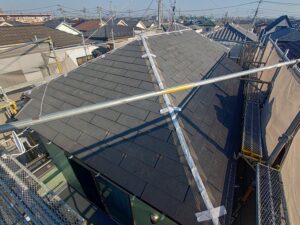 越谷市で、屋根工事。