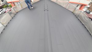 屋根のカバー工法、施工こ
