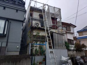 富士見市の葺替え工事現場