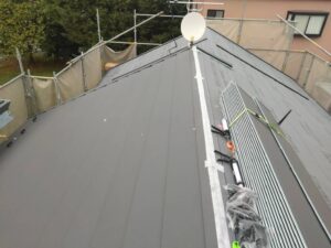 スーパーガルテクト施工中