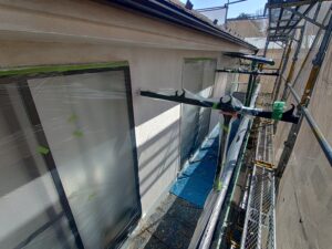 新座市の外壁塗装現場
